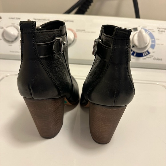 Coach zip ankle booties size 8 - Picture 7 of 11